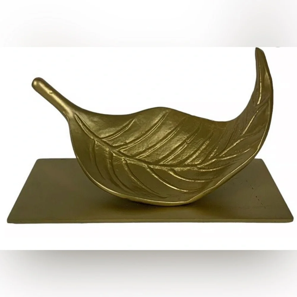 IKEA MARKNIVA Gold Decorative Leaf Objet d’Art